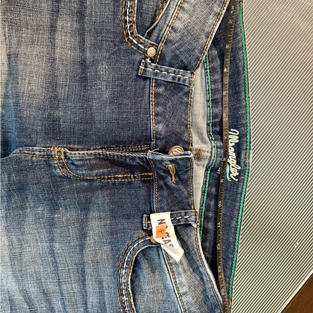 Wrangler Women's Retro Sadie Bootcut Jeans in Classic Blue - Picture 6 of 12